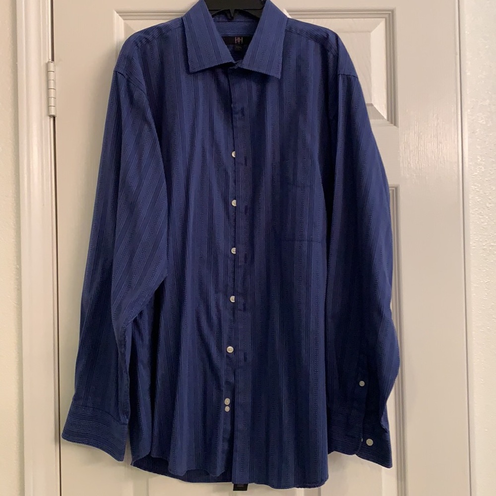 H&H Men’s Button Down Shirt. Size 17 L